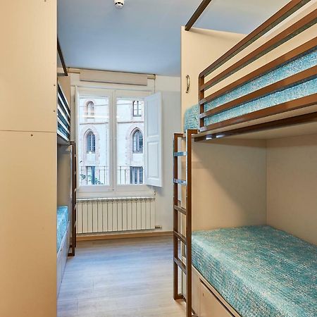 Alberg Abat Oliba Monistrol de Montserrat Dış mekan fotoğraf Hostel room in Rome, Italy
